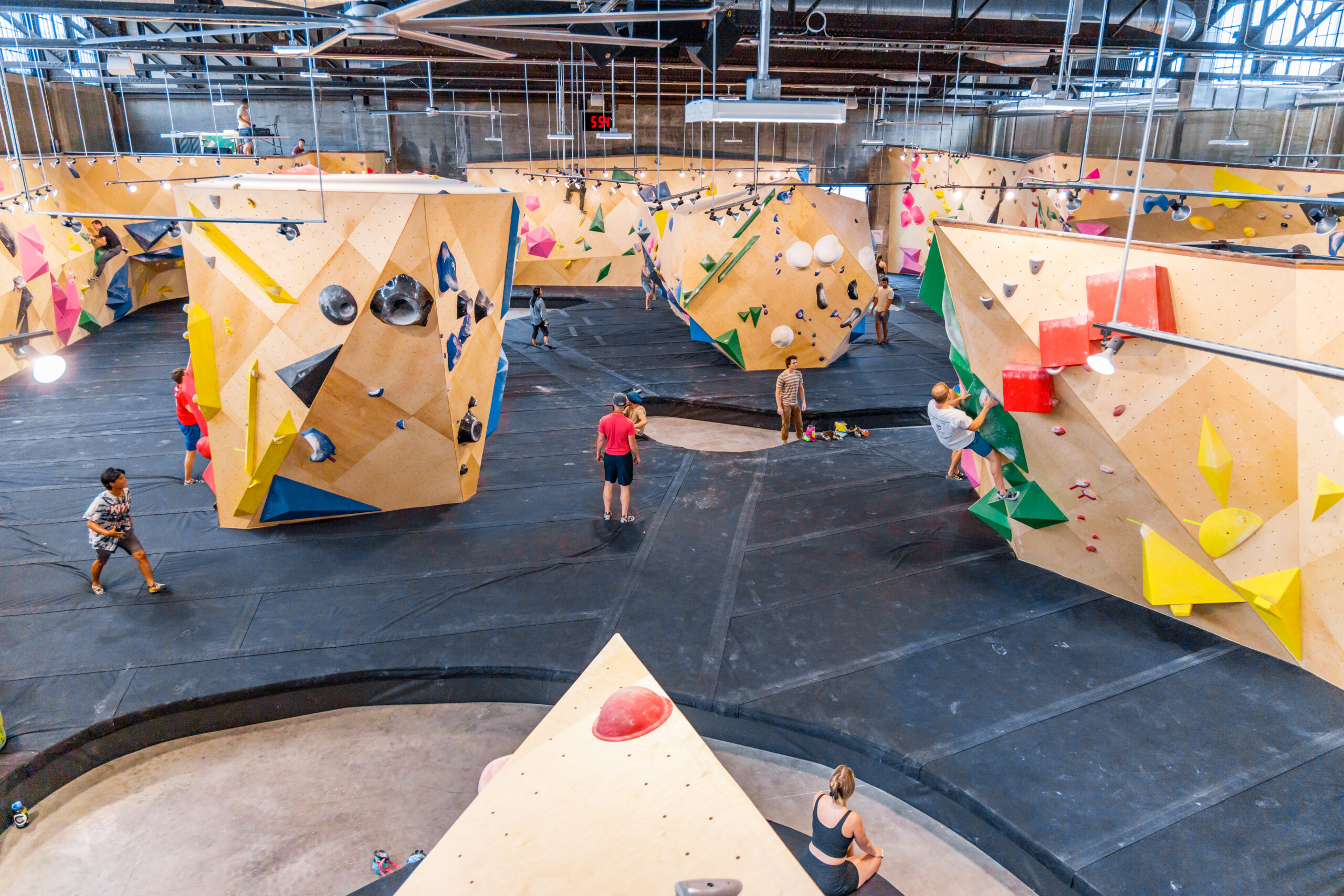 Bouldering Floor North Mass